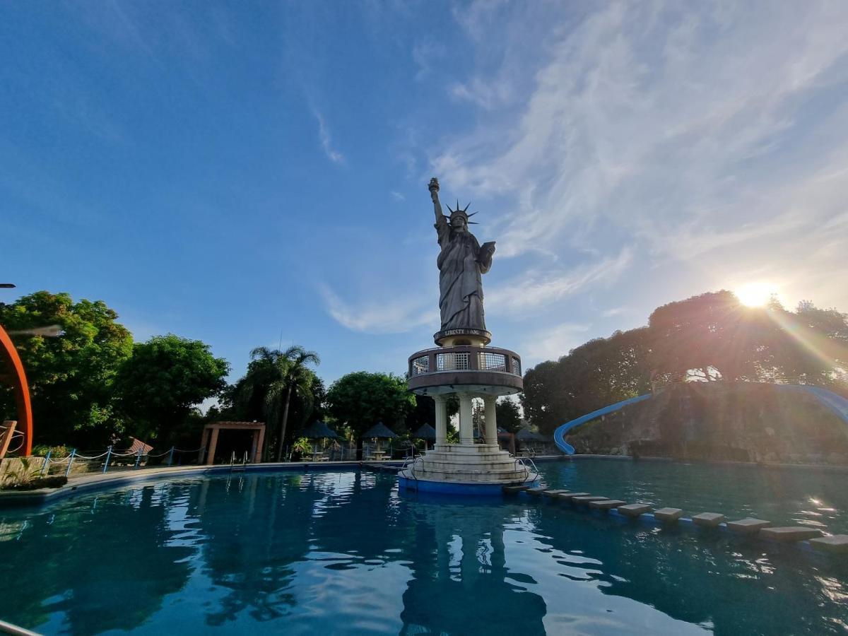 Libertyland Waterpark Resort Dau ภายนอก รูปภาพ