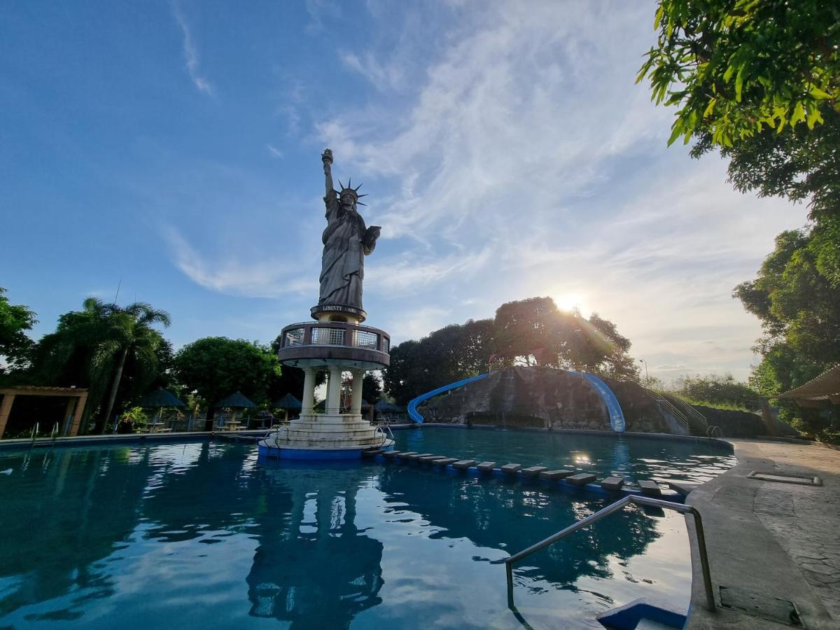 Libertyland Waterpark Resort Dau ภายนอก รูปภาพ